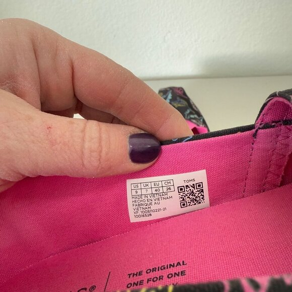 Toms Black Dinosaur Print Flats - Picture 5 of 8